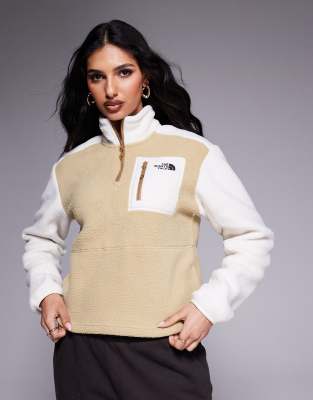 The North Face Yumiori 1/4 zip fleece in beige-Neutral