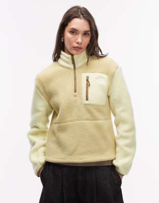 The North Face - Yumiori - Fleece-Sweatshirt in Gelb mit kurzem Reißverschluss