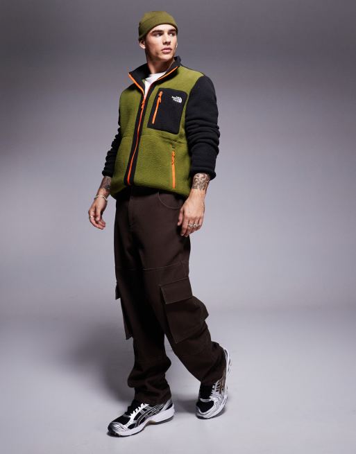 The North Face - Yumiori - Giacca in pile kaki colorblock con zip, 2 di 4