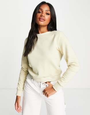 The North Face Zumu crew neck sweatshirt in stone - ASOS Price Checker