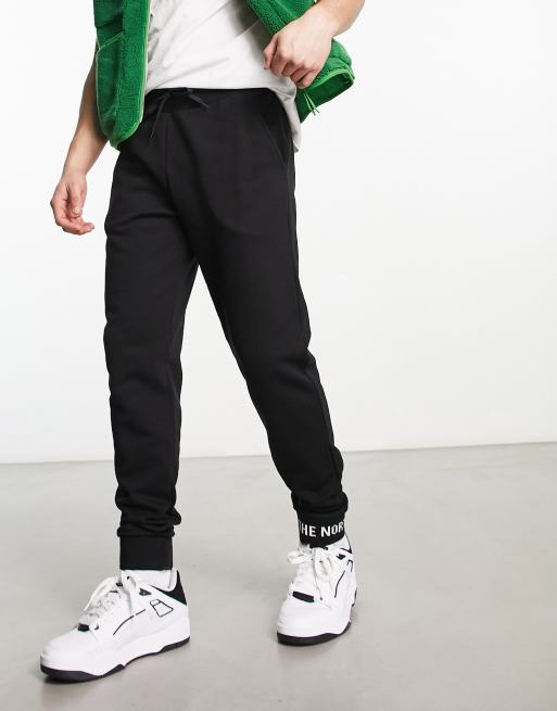 The North Face Zumu fleece joggers in black