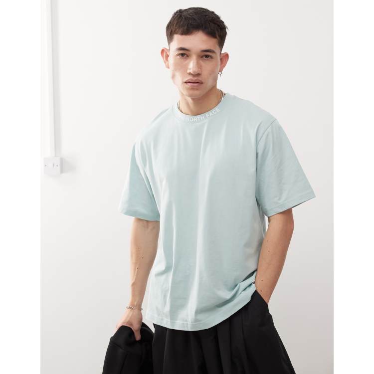 The North Face Zumu neck logo t-shirt in pine | ASOS