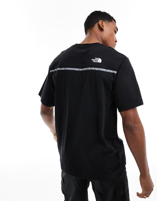 【国内発送】◇The North Face◇ Zumu taped logo Tシャツ The North Face Zumu taped logo t-shirt in black | ASOS