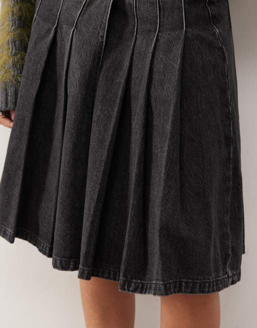 The Ragged Priest buckle midi kilt in grey wash denim, 4 of 5