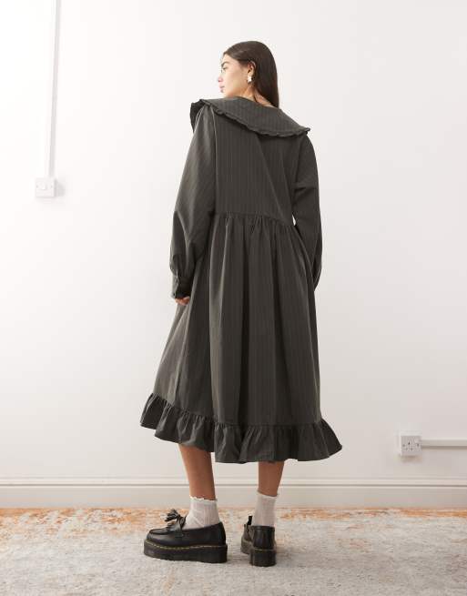The Ragged Priest curio mini dress in gray pinstripe, 3 of 4