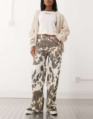 low rise straight leg jeans in cow print-Multi