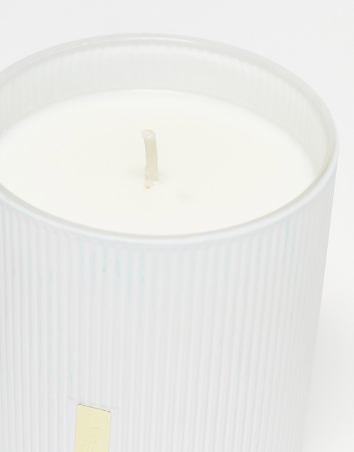 The Ritual of Karma Lotus Flower & White Tea Scented Candle 290g, 2 of 4