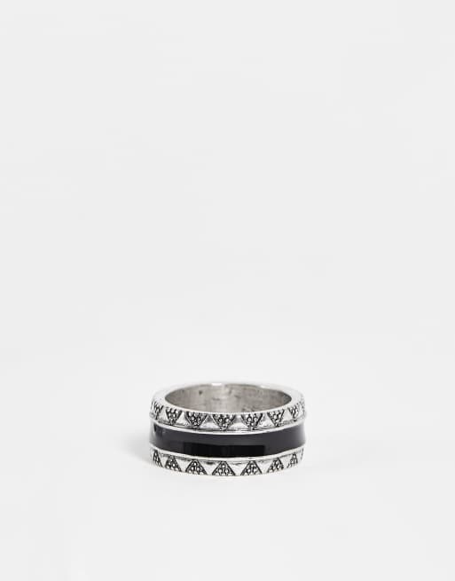 The Status Syndicate band ring with texture in silver