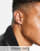 Thumbnail 1 van 4