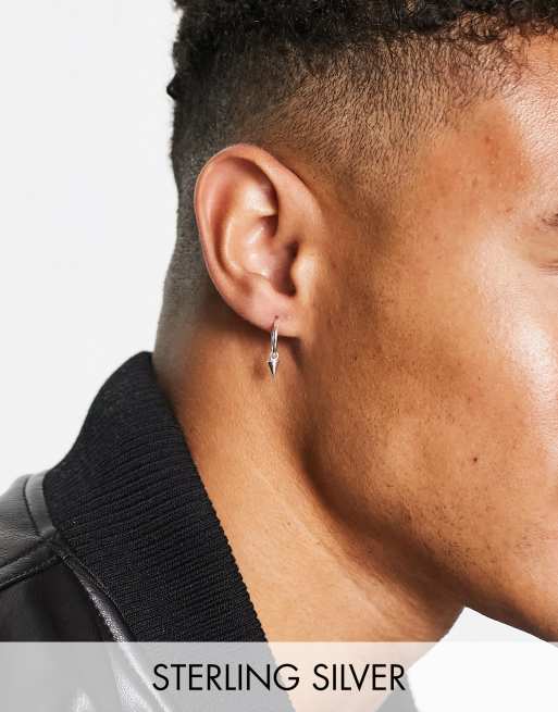 The Status Syndicate - Orecchini a cerchio in argento sterling a forma di freccia