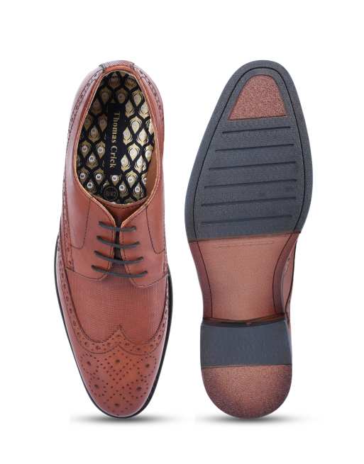 Thomas Crick Archer mens leather lace-up brogue derby shoes in tan, 4 of 4