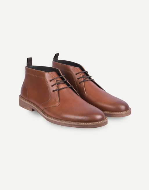 Thomas Crick Arizona leather chukka boots in tan, 2 of 7