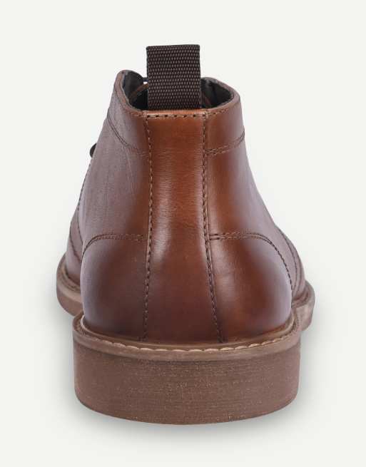 Thomas Crick Arizona leather chukka boots in tan, 7 of 7