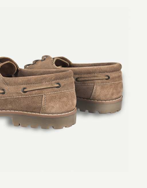 Thomas Crick Cape suede boat shoes with cleated sole in sand brown, 4 of 7