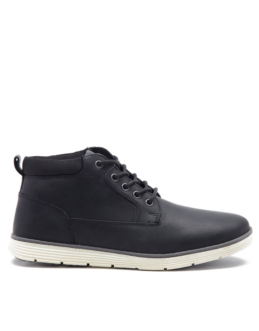 Thomas Crick driscol casual leather ankle boots in black
