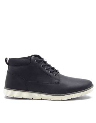  Thomas Crick driscol casual leather ankle boots in black