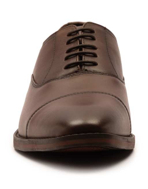 Thomas Crick Merlin leather oxford toecap shoes in brown, 3 of 4