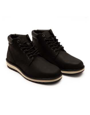  Wells leather chukka lace-up boots 