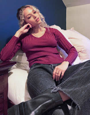 low v neck jumper