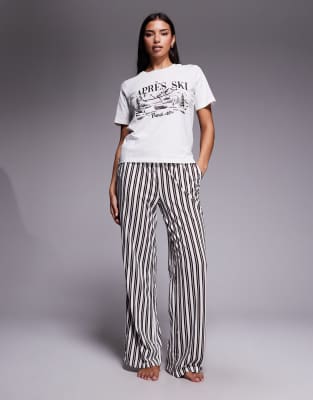 Threadbare - Apres Ski - Kurzärmliger Pyjama mit gestreifter Hose in Ecru und Braun-Brown