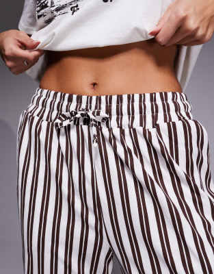 Threadbare Apres Ski Short Sleeve Pajamas With Striped Pants In Brown