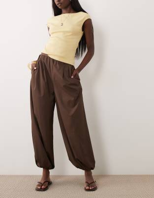 Threadbare Balloon Leg Pants In Brown