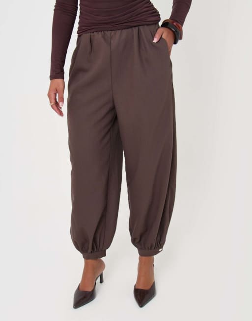 Threadbare Balloon trousers with button cuffs in brown, 4 of 5