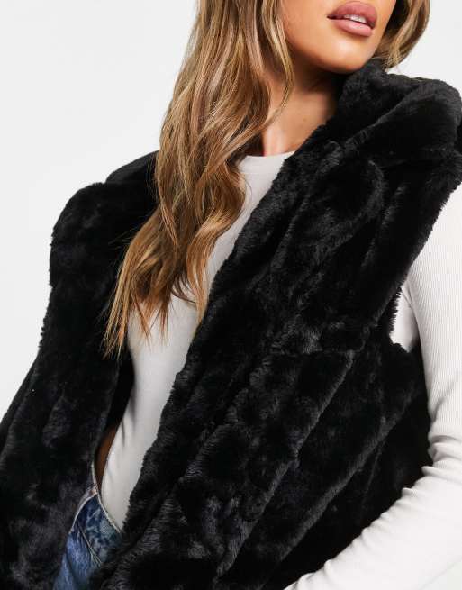 Threadbare Bee faux fur longline gilet in black