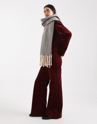 Threadbare Blanket Scarf In Gray