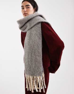 Threadbare Blanket Scarf In Red