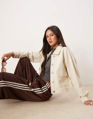 Threadbare Boxy denim jacket in natural - view 1