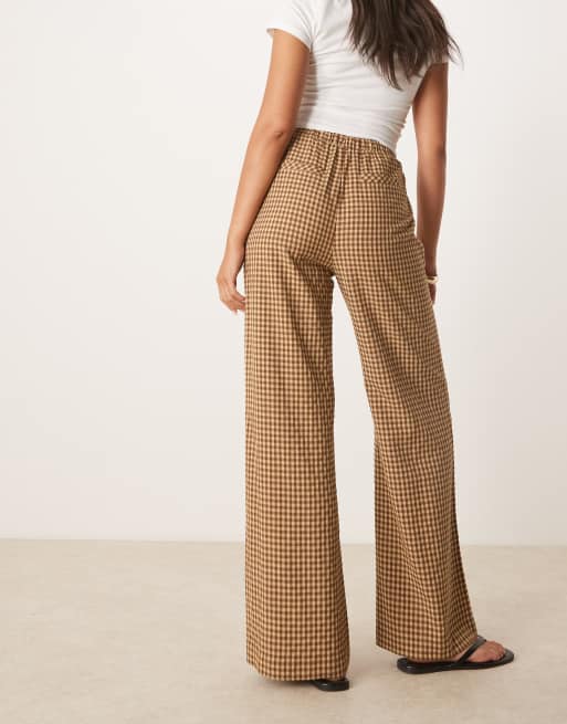 Threadbare - Broek met wijde pijpen en gestrikte taille in bruin gingham ruit, 2 van 5