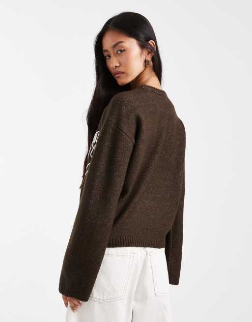 Threadbare – Brun tröja med rund halsringning och blombroderi, 2 av 4