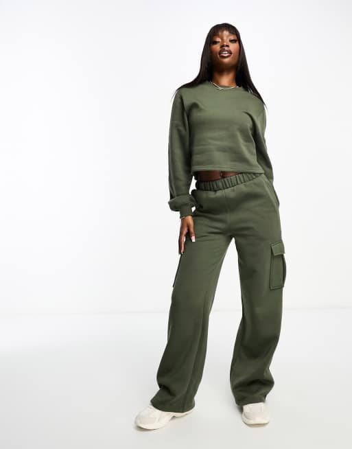 Wide Leg Cargo Sweatpants