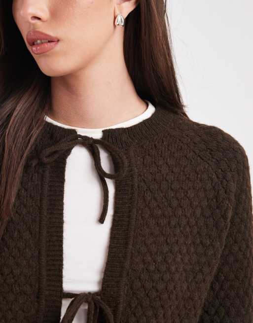 Threadbare - Cardigan in maglia marrone cioccolato a righe con laccetti frontali, 3 di 4