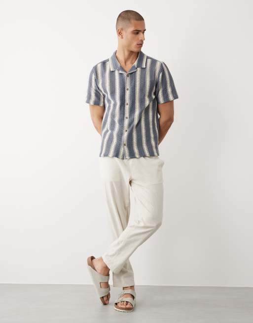 Threadbare - Chemise manches courtes en coton mélangé texturé à rayures - Noir et écru, 2 de 5