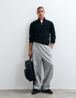 Threadbare Classic 1/4 Zip Sweatshirt In Black