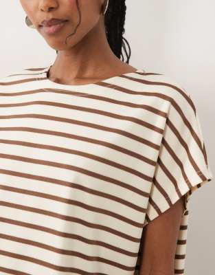 Threadbare Co-ord T-shirt In White
