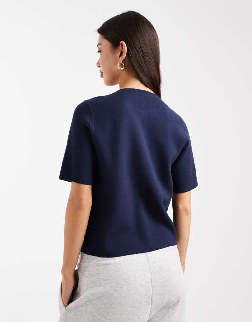 Threadbare - Compact gebreid vest met korte mouwen en contrasterende knopen in marineblauw, 2 van 4