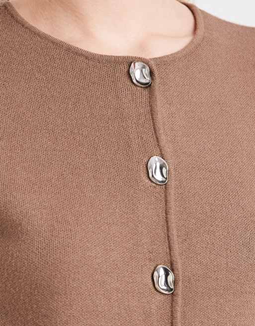 Threadbare - Compact gebreid vest met korte mouwen en contrasterende knopen in mokka, 2 van 4