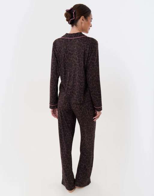 Threadbare Contrast piping pyjama set in leopard, 3 of 5