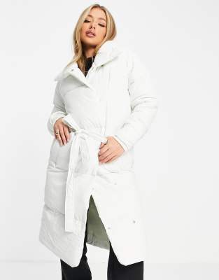 Threadbare – Coral – Ocieplany płaszcz oversize o długości maxi z paskiem, w kolorze złamanej bieli