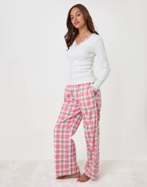Threadbare Cotton top & flannel trousers pyjama set in pink, 4 of 5
