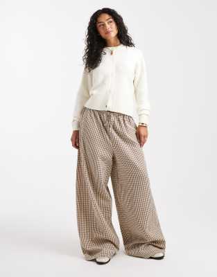 Threadbare Crew Neck Button Up Cardigan In White