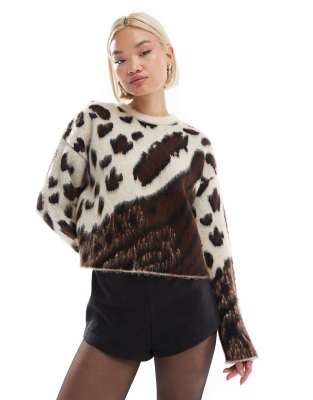 crew neck leopard print sweater in ecru-White