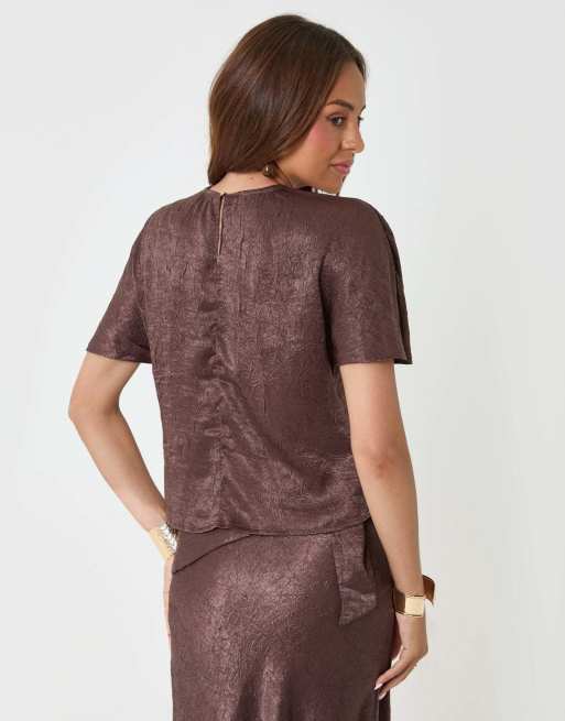 Threadbare Crinkle satin batwing top in chocolate brown, 2 of 5