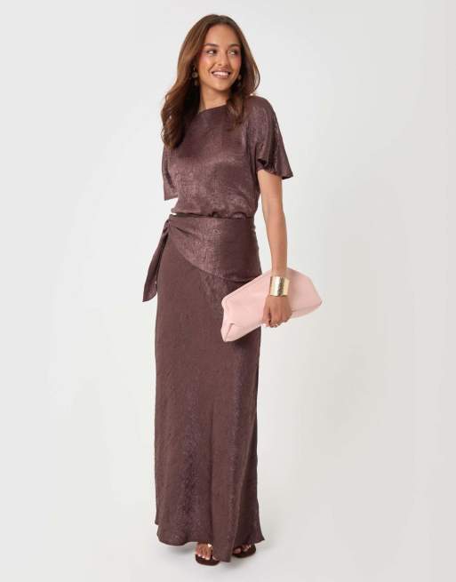 Threadbare Crinkle satin batwing top in chocolate brown, 4 of 5
