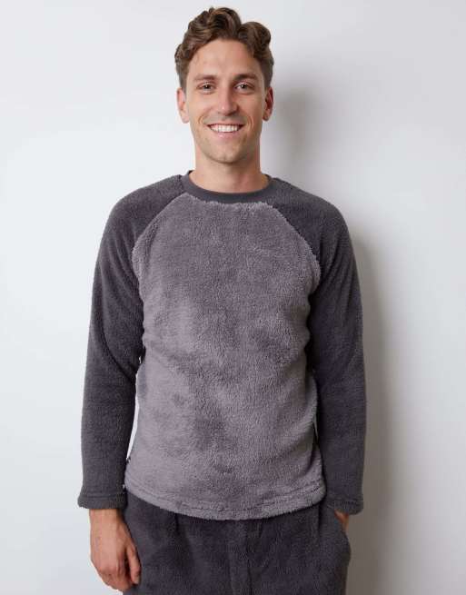 Threadbare 'cube' borg loungewear set in charcoal, 3 of 5