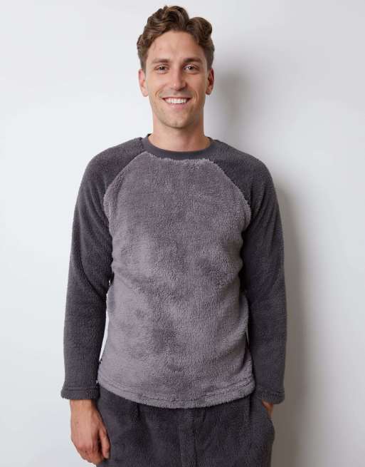 Threadbare 'cube' borg loungewear set in charcoal, 5 of 5