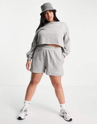 gray short sweatpants